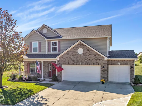 4621 W Dane Ct, New Palestine, IN 46163