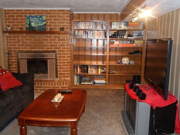 familyroom downstairs