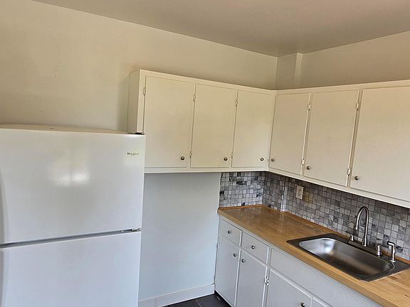 3rd image of 260 Academy St #2