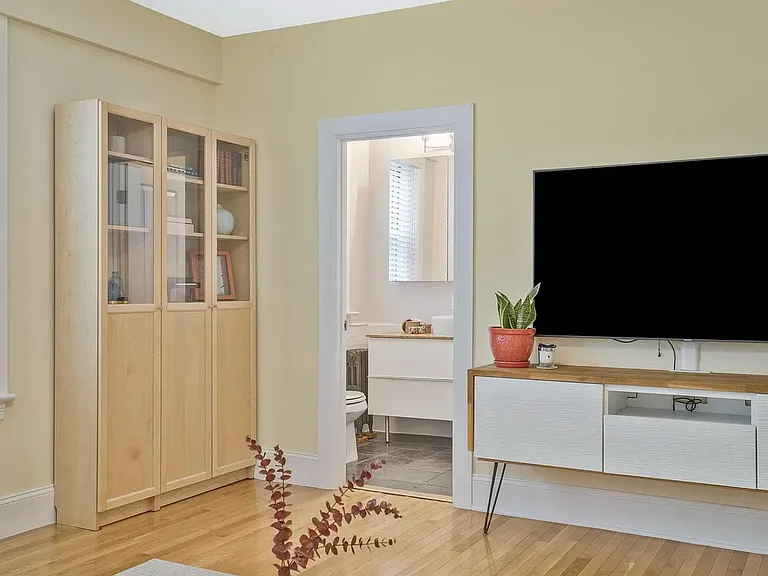 1954 Columbia Rd NW #101 — Photo 14