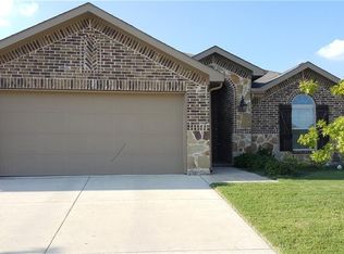 369 Pin Cushion Trl, Burleson, TX 76028