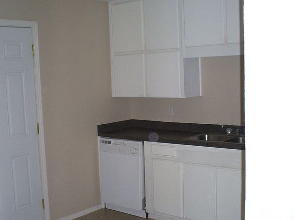 Kitchen with Dishwasher