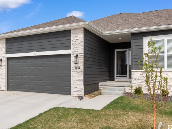 4659 N 212th St, Elkhorn, NE 68022