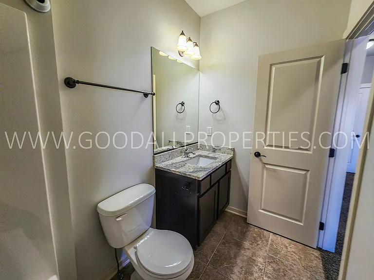 1106 NW Rockcrest Rd — Photo 9