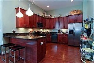 5th image of 1378 N Wolcott Ave APT 1D