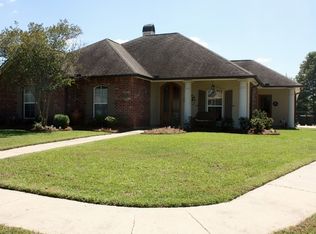 3554 Meadowland Ct, Zachary, LA 70791