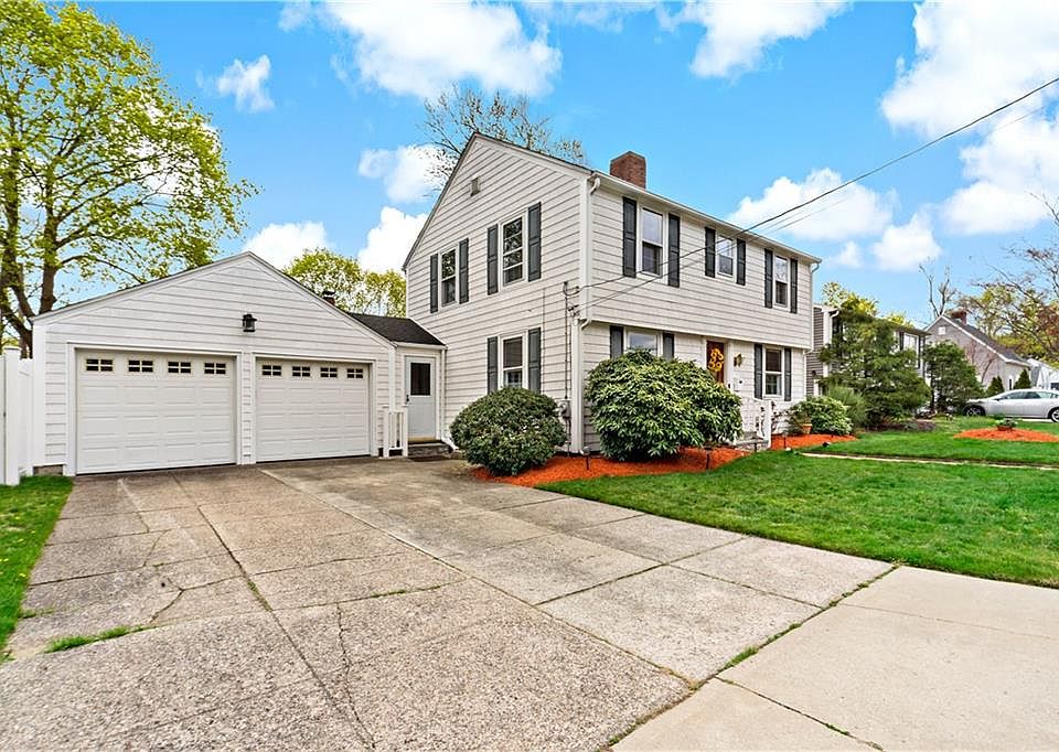 181 Don Ave E, Rumford, RI 02916 Zillow
