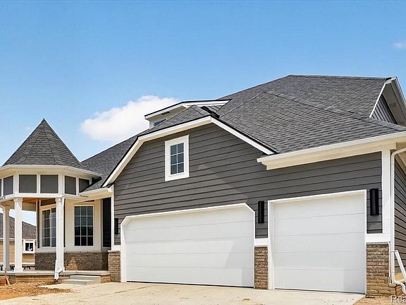 4th image of 54478 Brenda Dr