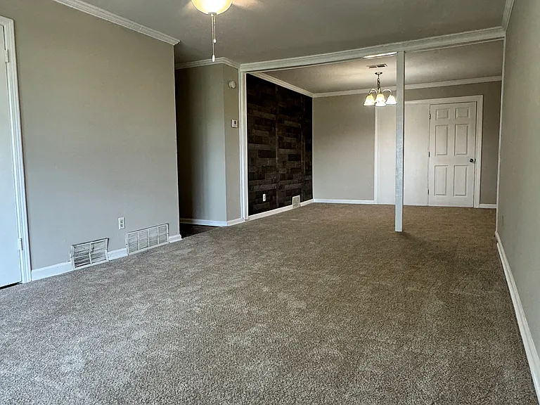 1268 Vicksburg Dr — Photo 3