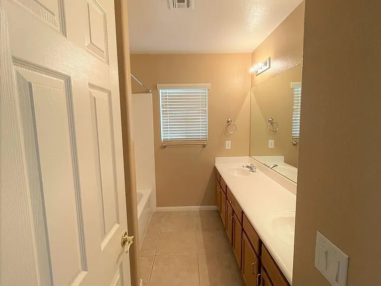 10595 Salmon Leap St — Photo 36