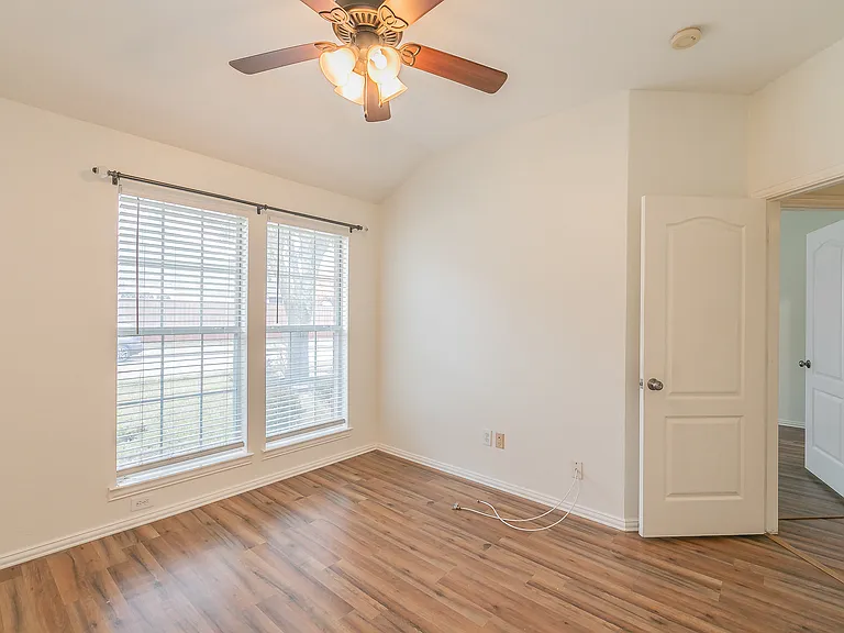 4633 Baldwin Ln — Photo 25