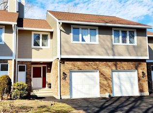 68 Hunters Ln UNIT 68, Newington, CT 06111