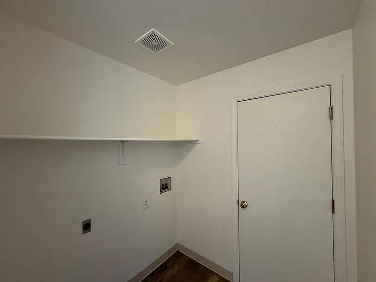5762 Dewberry Ct — Photo 9