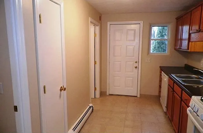 139 Hillcrest Ave — Photo 5