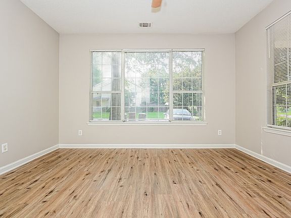 5th image of 2499 Brianna Dr