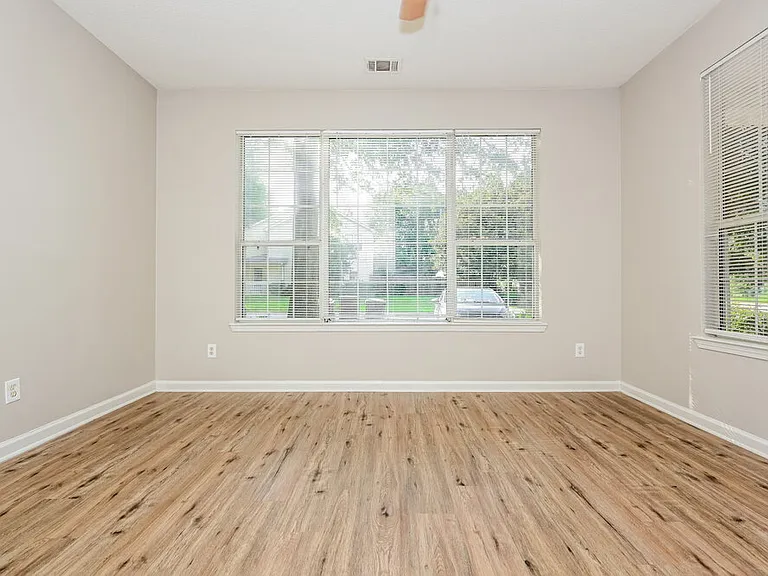 2499 Brianna Dr — Photo 4