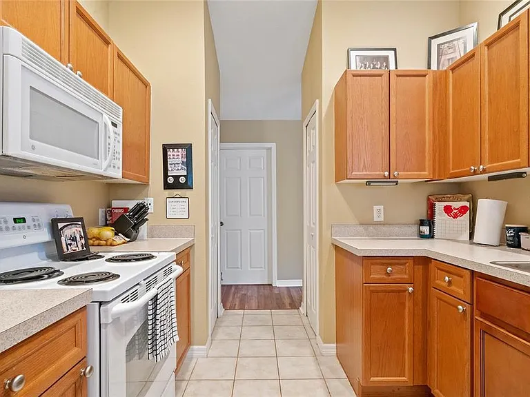 3651 Oakdale 201 Cir #201 — Photo 9