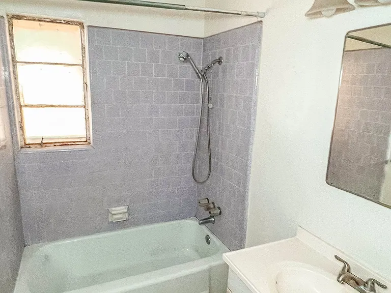 4519 Gordon St — Photo 10