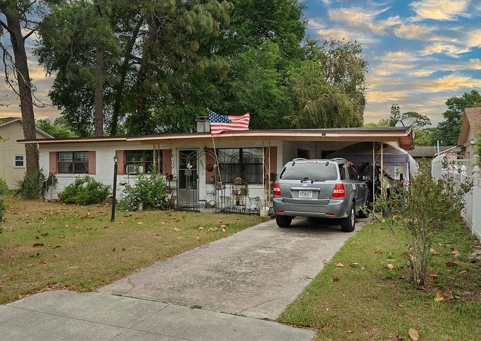 1st image of 2511 Drake Dr