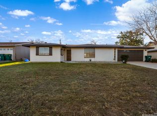 1013 North Blvd, Universal City, TX 78148