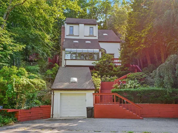 131 Waterside Avenue, Northport, NY 11768