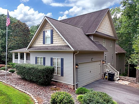 4th image of 371 Coosa Way