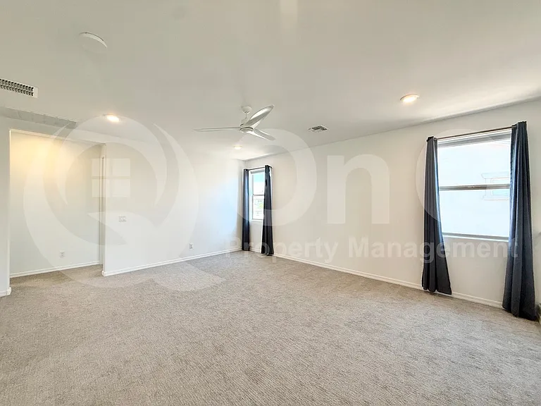 4602 S Flare — Photo 38