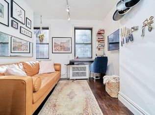 226 W 13th St APT 6, New York, NY 10011