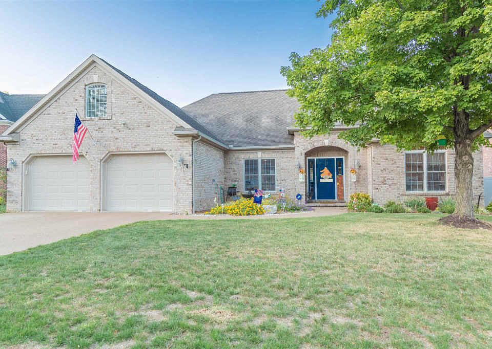 1st image of 2434 Wheaton Dr