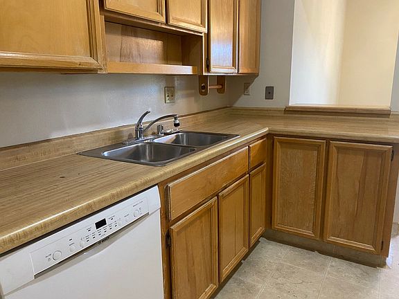 2nd image of 4691 Albany Cir APT 124