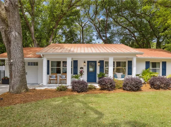 9 Camellia St, Hilton Head Island, SC 29928