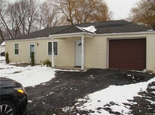 3049 Town Line Rd, Alden, NY 14004