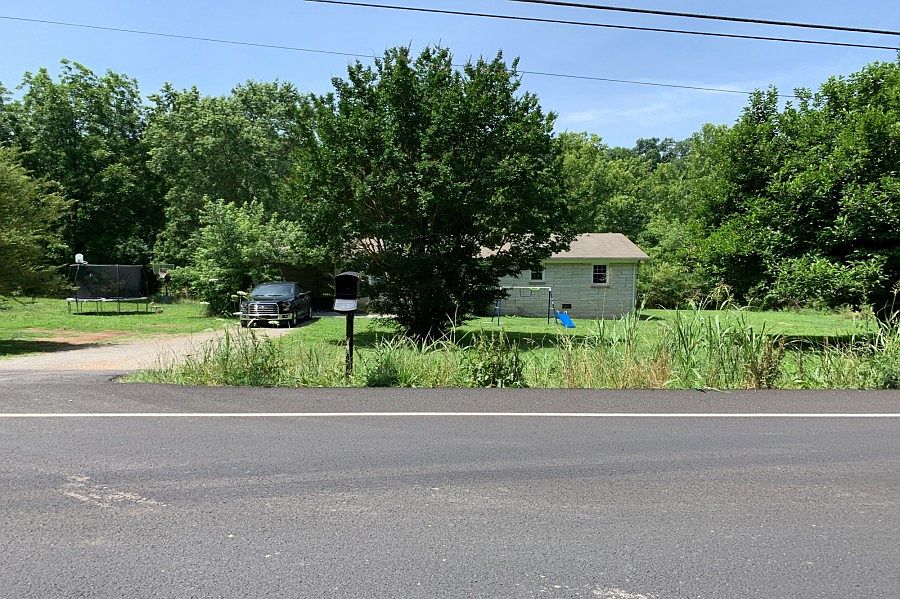 1st image of 1662 Collinwood Hwy