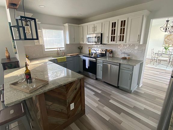 5th image of 602 N Macdill Ave