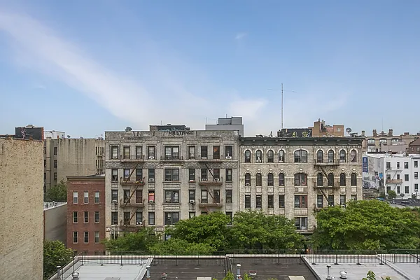 Sold by Douglas Elliman | media 9