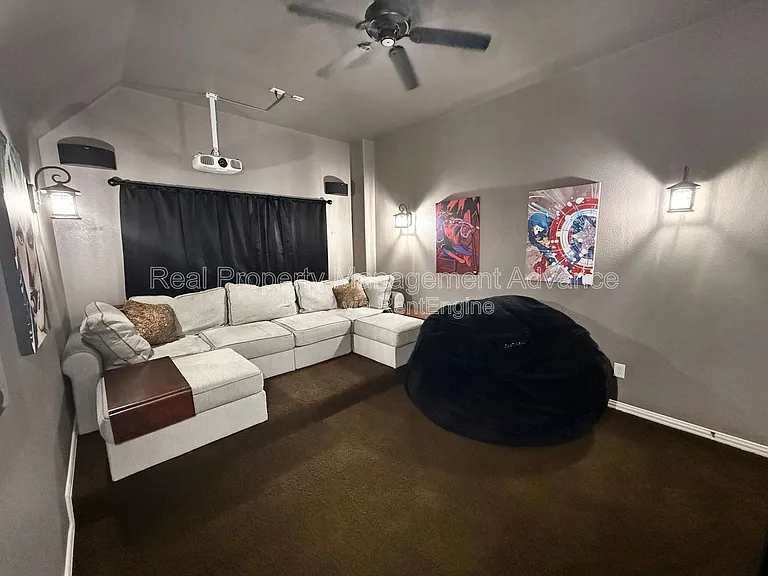 801 Renault Way — Photo 23