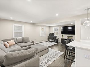 11 Appleton Ter, Everett, MA 02149