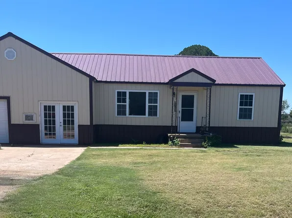 289 E Locust St, Galatia, KS 67565