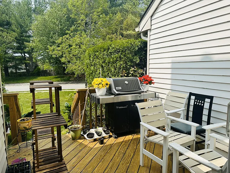 2 Russell Ct — Photo 31