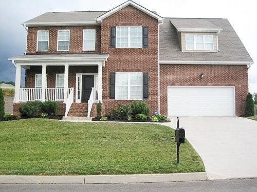 1st image of 2415 Ancient Oak Ln