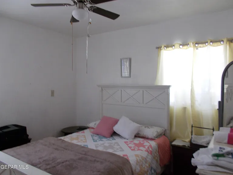 7724 Mustang Ave — Photo 10