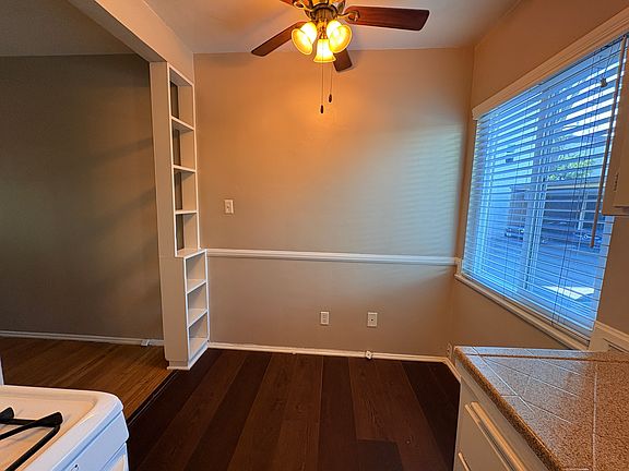 4th image of 335 S Los Robles Ave APT F