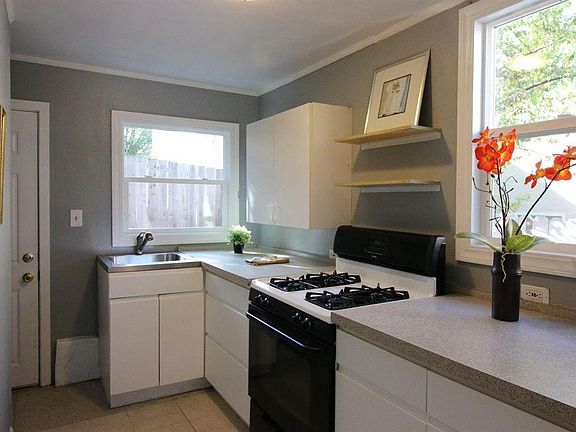 A light and airy full kitchen.