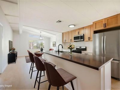 3670 Isle Royale Dr, Las Vegas, NV, 89122