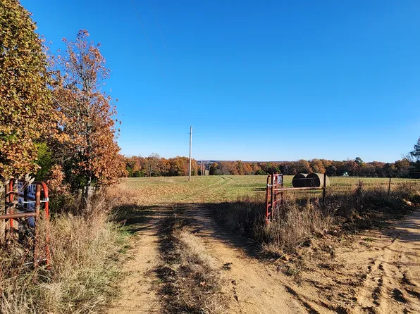 Plumlee, Compton, AR 72624