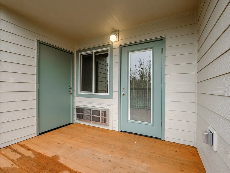 Jefferson Terrace Apartments — Photo 26
