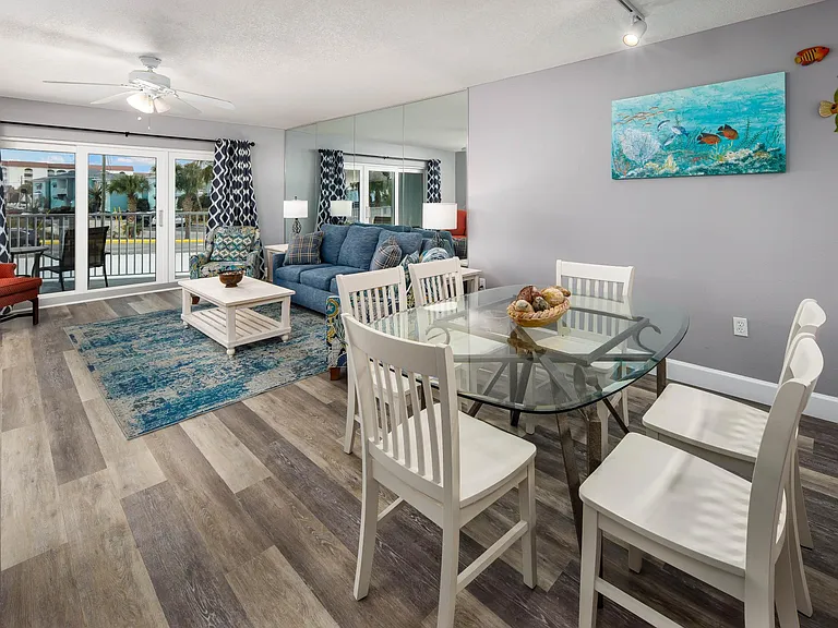 895 Santa Rosa Blvd #208 — Photo 4
