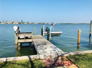 16486 Redington Dr, Redington Beach, FL 33708