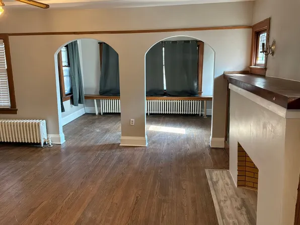 2445 N 50th St #2447, Milwaukee, WI 53210