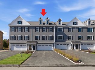 40 Elise Ave, Londonderry, NH 03053